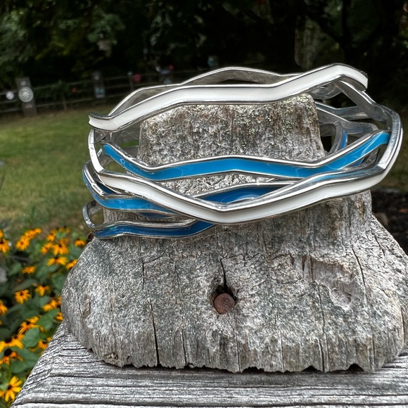 Bracelets 💙💙💙💙💙💙 - Picture 15 of 16